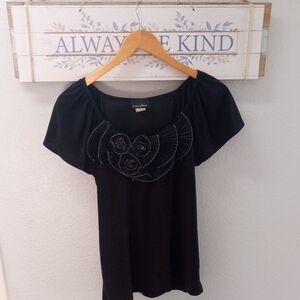 4/$13 Floral embellished tee